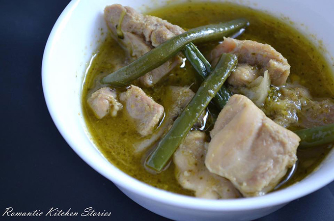 থাই গ্রিন কারি উইথ চিকেন