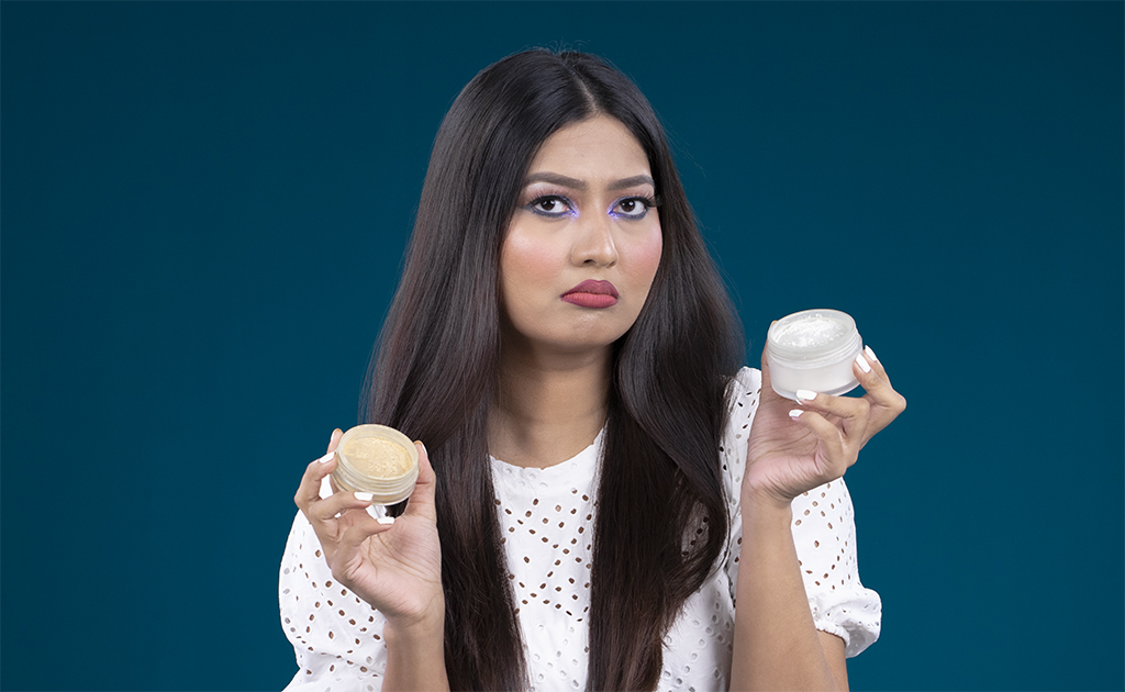 মেকআপ সেট করার জন্য রাইট শেইডের লুজ পাউডার চুজ করছেন তো?