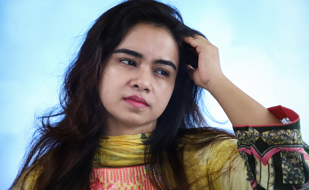 স্ক্যাল্পের ইচিনেস ও স্মেল নিয়ে চিন্তিত? জেনে নিন কার্যকরী সল্যুশন!
