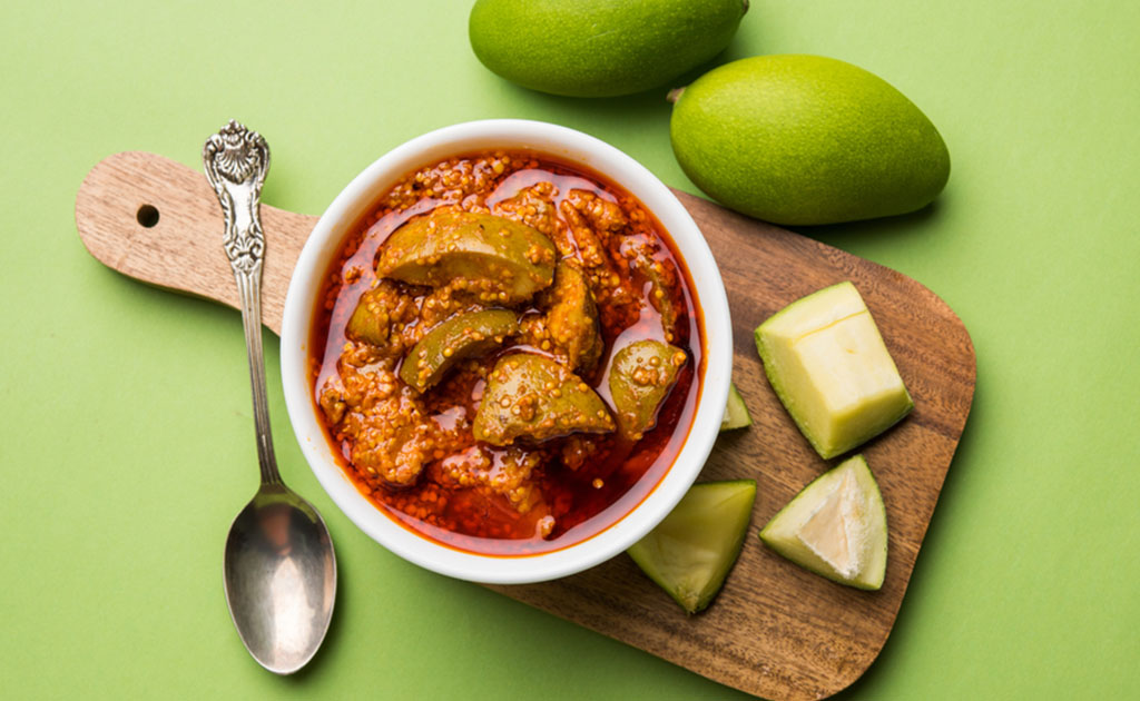 কাঁচা আমের টক ঝাল মিষ্টি আচার‬