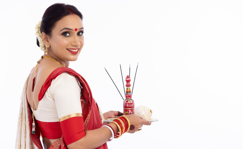 কেমন হতে পারে এবারের দূর্গা পূজার মেকআপ?