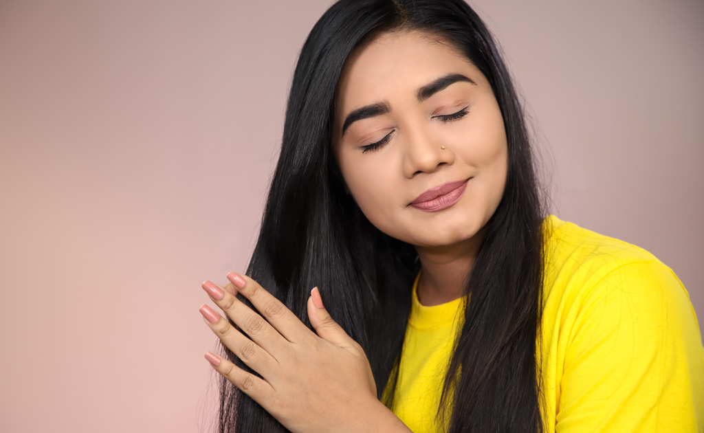 কীভাবে গরমে চুলের যত্ন নিলে হেলদি ও শাইনি হেয়ার পাওয়া যাবে?