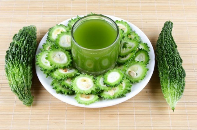 রোগবালাইকে একশ হাত দূরে রাখে করলা