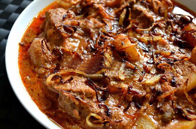 সাতকড়া দিয়ে মুরগির রেজালা