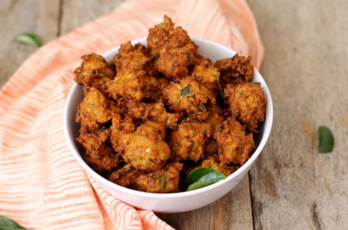 চায়ের সঙ্গে কুড়মুড়ে ভুট্টার পাকোড়া