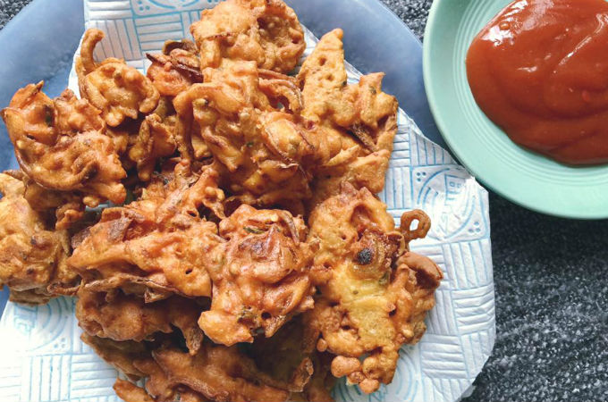 তেলে ভাজা মুচমুচে পাকোড়া