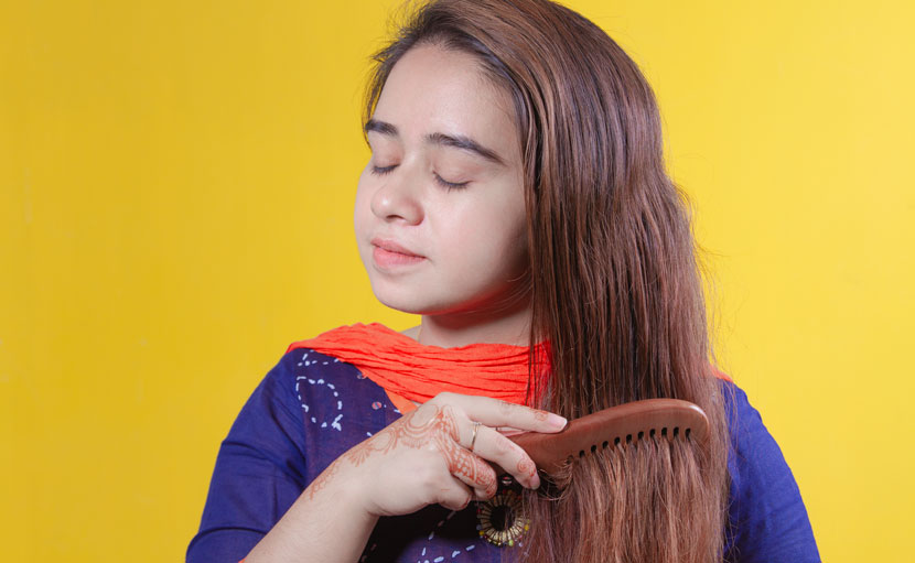 প্রতিদিন চুলের যত্নের ৬টি উপায়