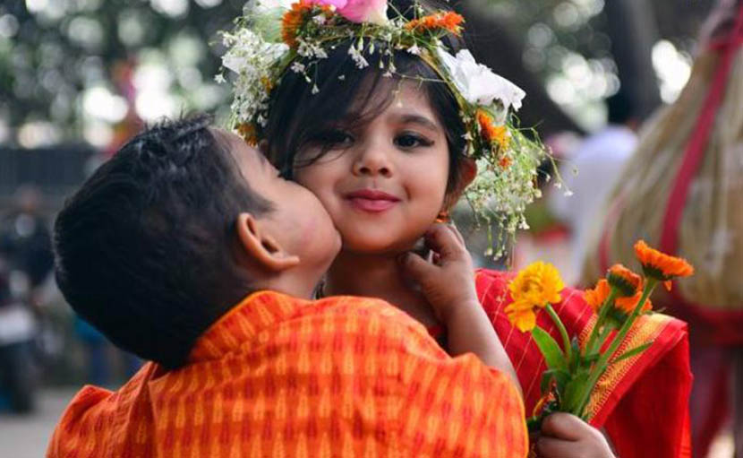 সোনামণিদের বসন্ত সাজ | যেভাবে সাজাবেন আপনার বাচ্চাকে!