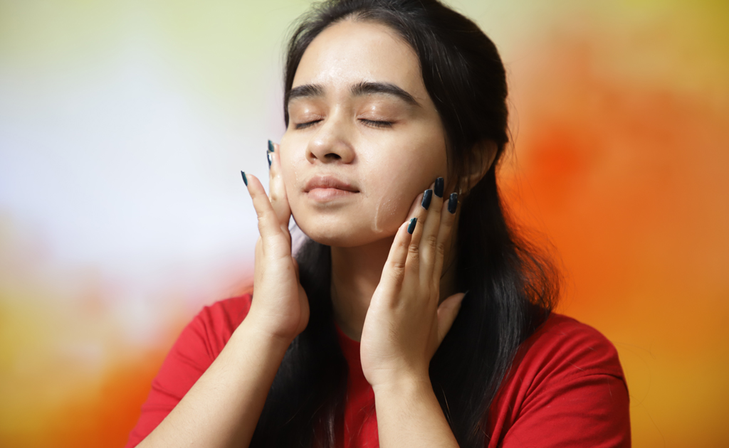 ত্বকের প্রয়োজন এবং কনসার্ন বুঝে স্কিন কেয়ারে ইনক্লুড করুন সুদিং জেল!
