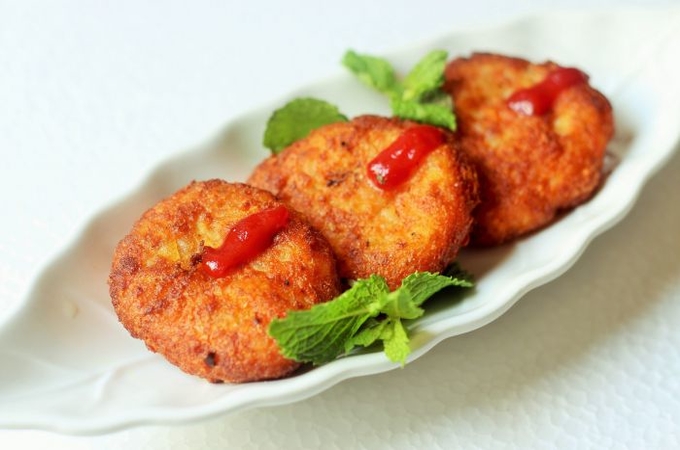 আলুর টিকিয়া