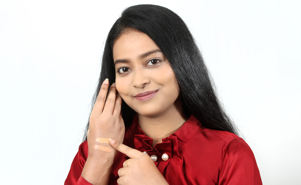 বিবি ক্রিম vs সিসি ক্রিম | স্কিন টাইপ অনুযায়ী কোনটি আপনার জন্য স্যুইটেবল?