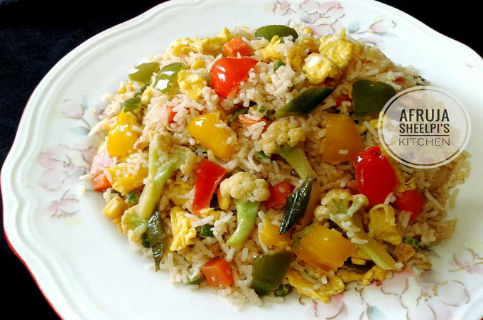চাইনিজ ভেজিটেবল এগ ফ্রাইড রাইস