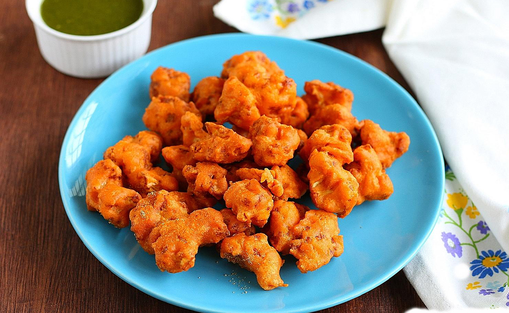ফুলকপির পাকোড়া তৈরির সহজ রেসিপি