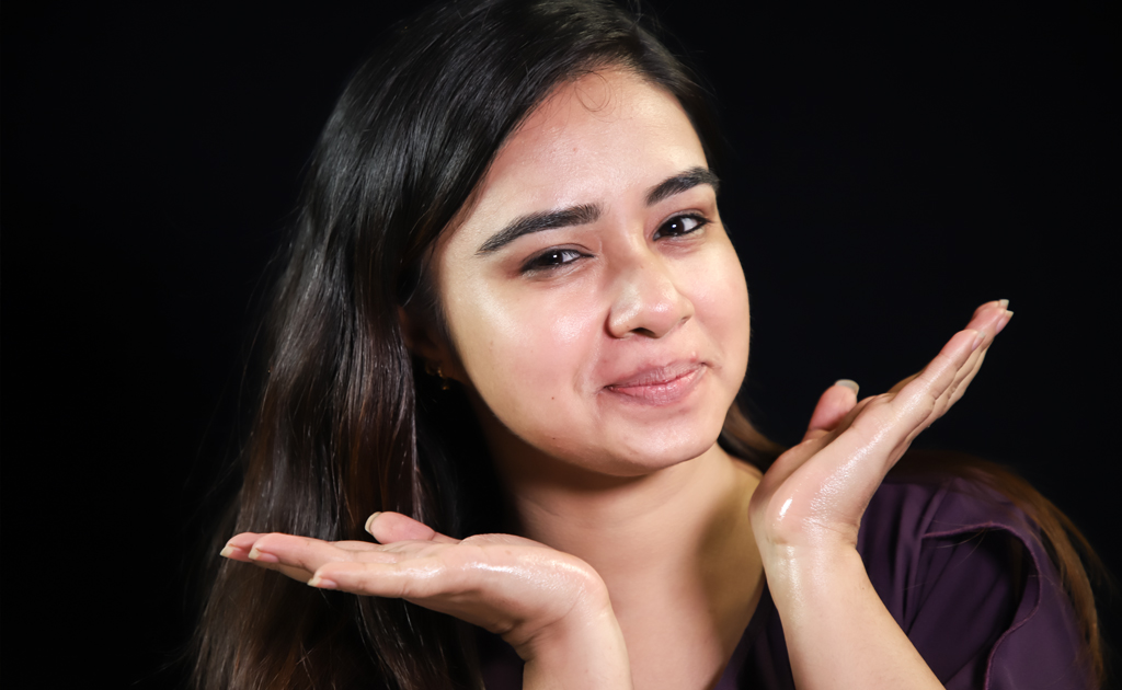 ডাবল ক্লেনজিং কী, কেন প্রয়োজন এবং কীভাবে করতে হয়?