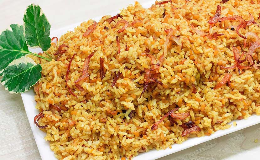 পাঁচফোঁড়নে মুগডালের খিচুড়ি