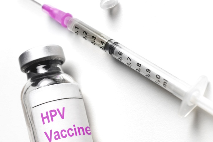 HPV সংক্রমণ ও জরায়ু ক্যান্সার থেকে বাঁচার উপায়!