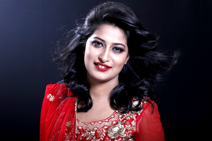 ঘরে তৈরি ডার্ক সার্কেল রিডিউসিং আই প্যাড