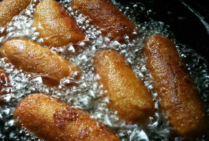 সসেজ ব্রেড রোল