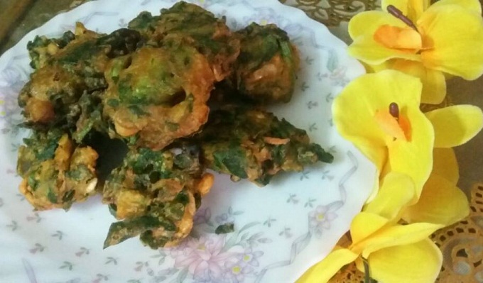 পুই চিংড়ী পাকোড়া