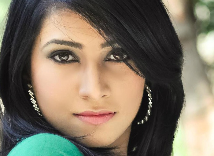 মেকাপ তুলুন প্রাকৃতিকভাবে