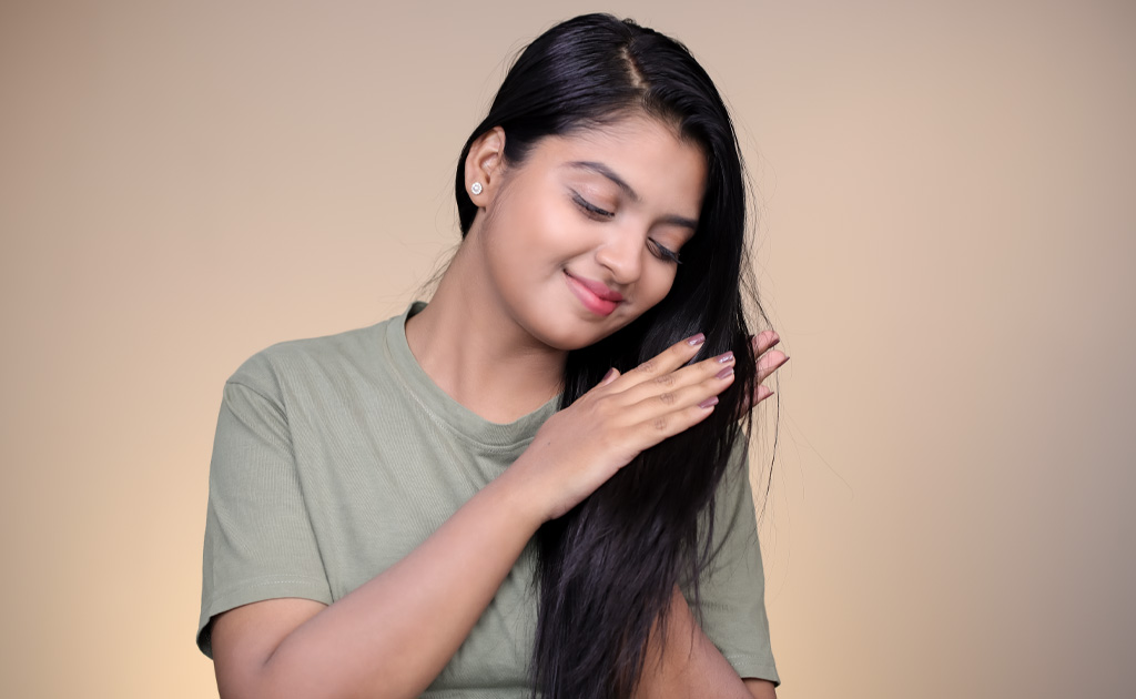 ড্যানড্রাফ ফ্রি ও শাইনি চুলের জন্য অলিভ অয়েলের ম্যাজিক