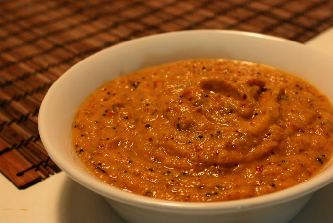 মুলার টক ঝাল চাটনি