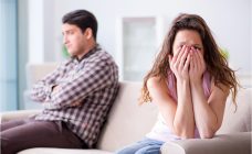শারীরিক সম্পর্কে অনীহা প্রকাশ করছেন