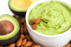 avocado-face-mask-1