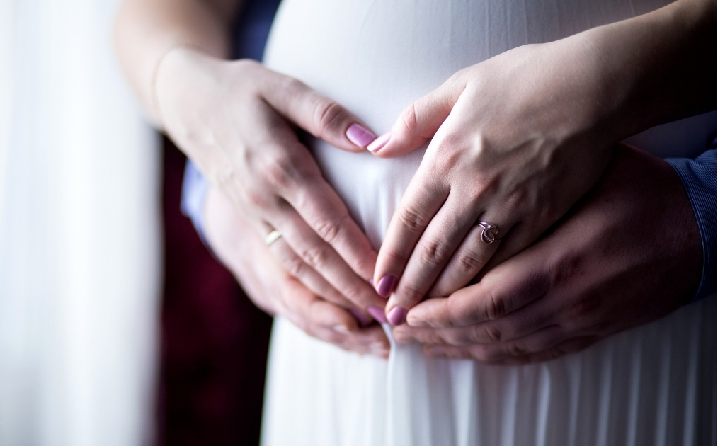 pregnant woman with husband